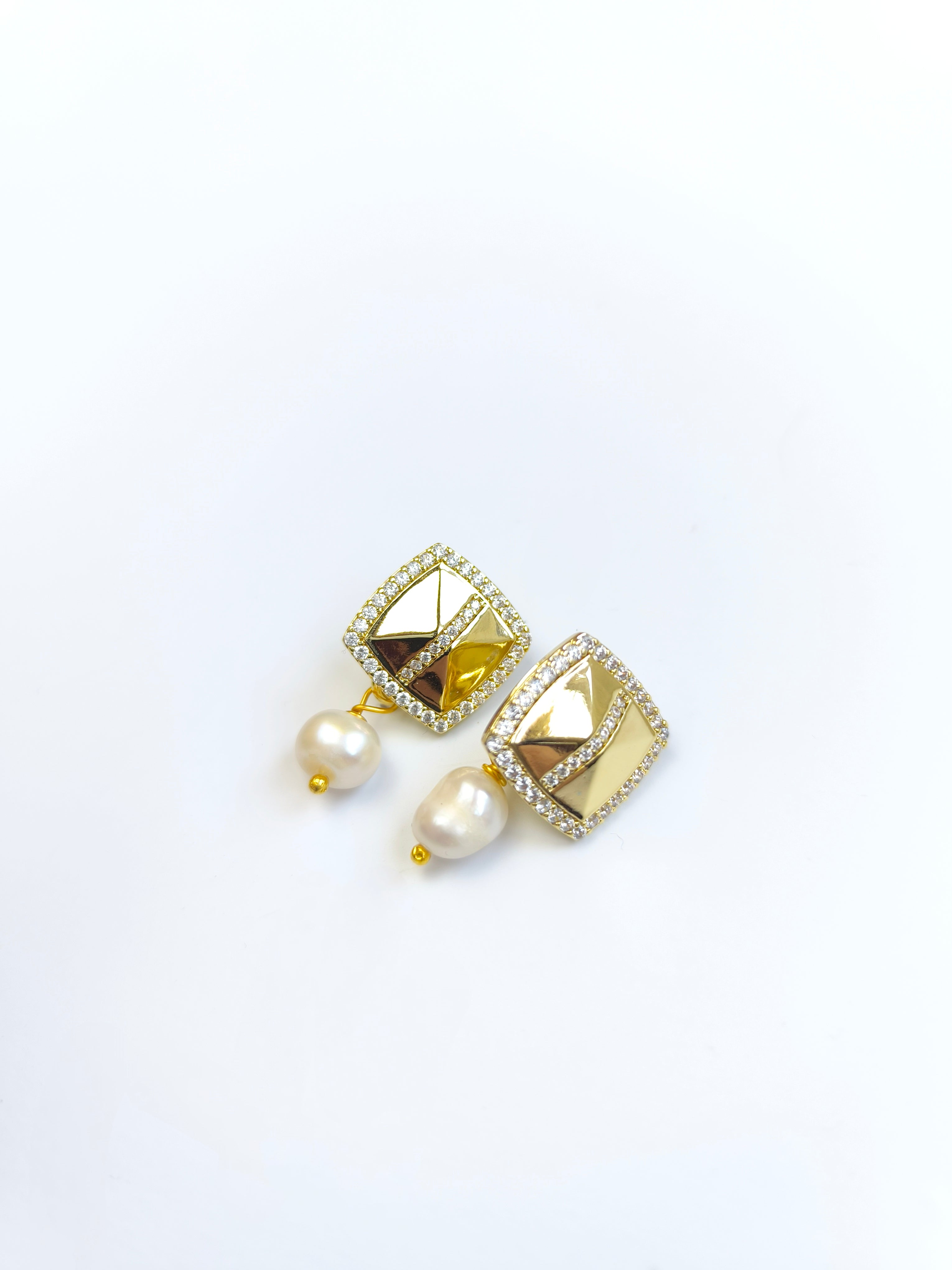 Clarté Earrings