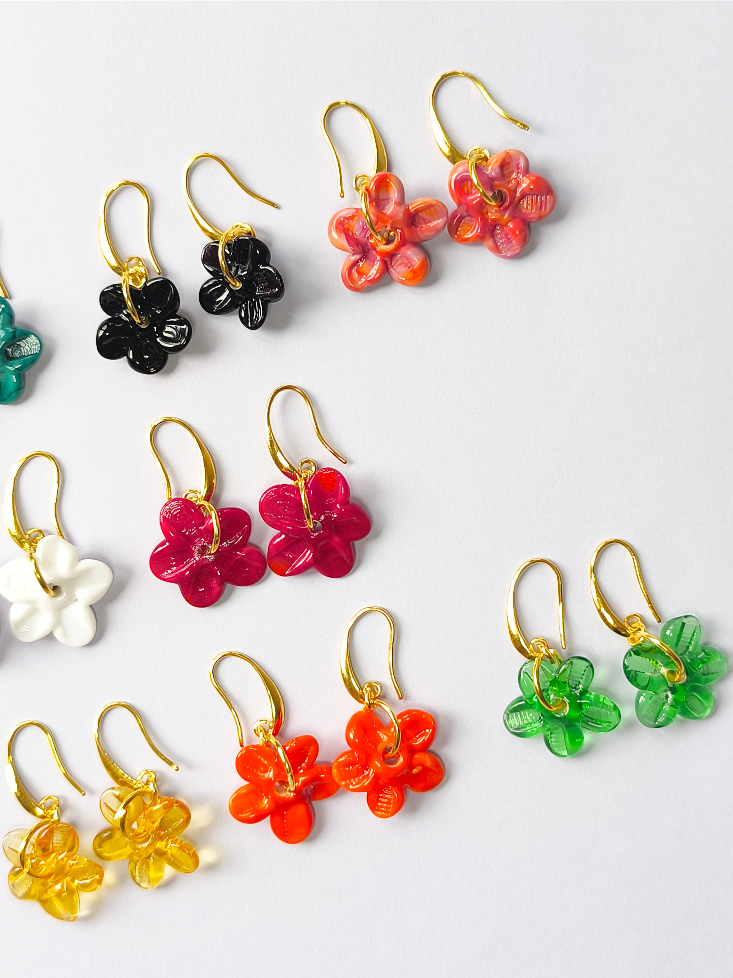 San Marino Black Flowers Küpe